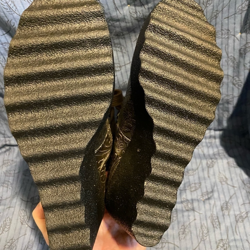 Timberland metallic embossed leather wedge boots with velvet top cuff 7 - Picture 6 of 10